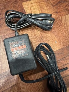 Original Sony Charger AC-H10GPA, Output DC 9V 900mA