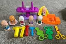 Play-Doh Fuzzy Pumper Barber & Beauty Shop Hair Growing Monsters Inc Fun Vintage