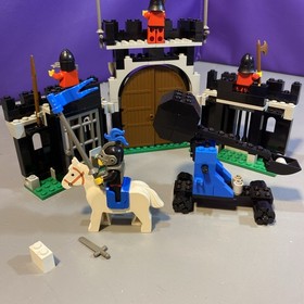 LEGO Castle: Knight's Stronghold (6059) 100% Complete W/Instructions