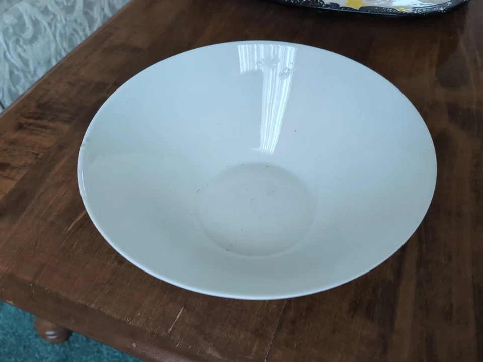 Rosenthal - Ensaladera Continental - 9 1/4" Redonda por 3 1/4" de Alto Foto 2 de 4