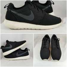 nike roshe one burgundy