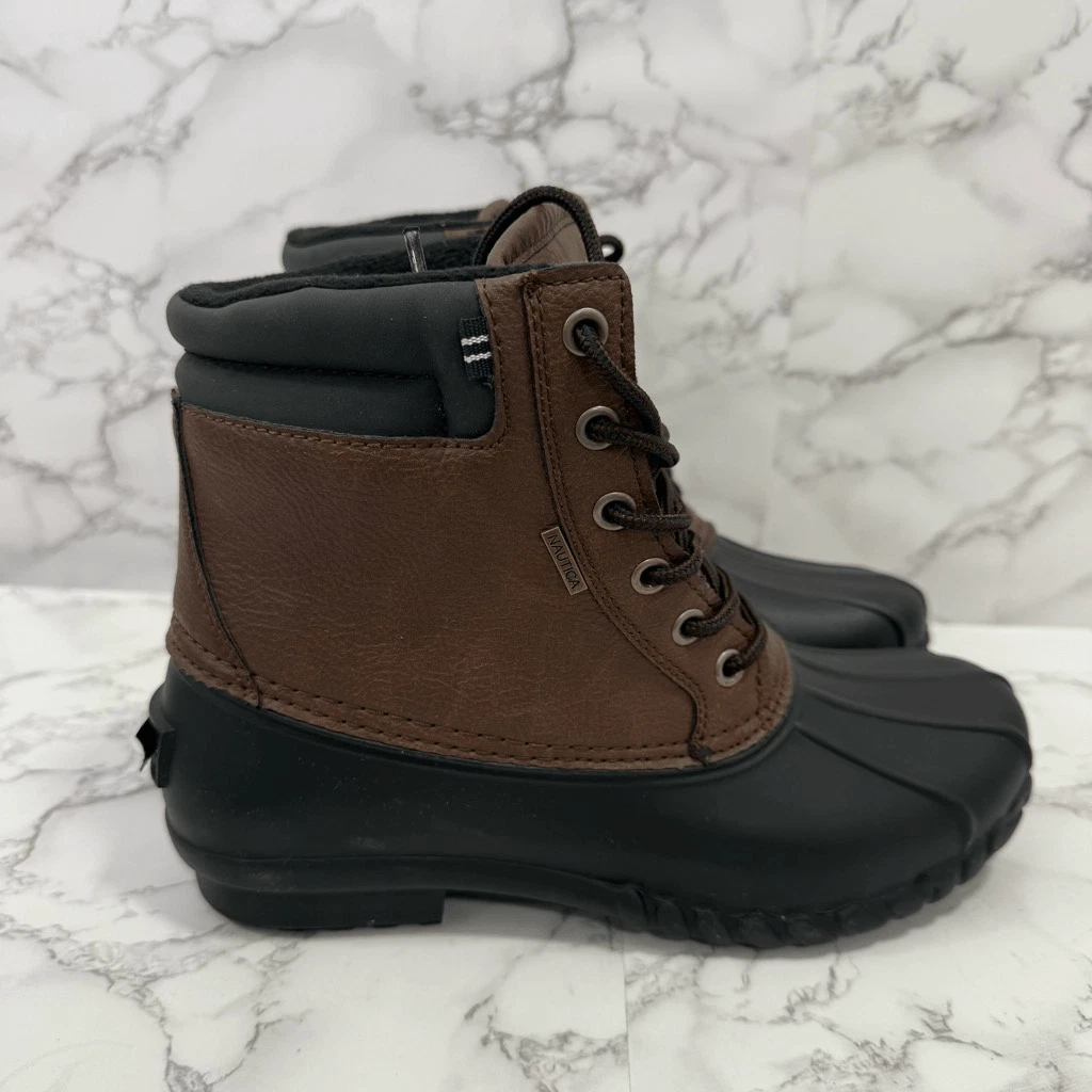Nautica Men’s Snow Boot Size 7 NEW # Box M174