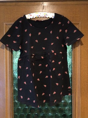 Umstandsshirt von belly button, schwarz mit Blumenprint, Größe 36