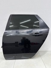 Porte arrière et accessoires Nissan PRIMERA