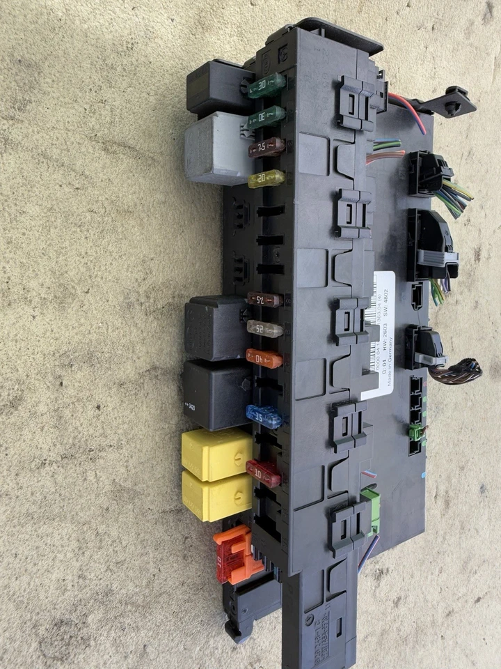 01-09 Módulo relé fusible SAM maletero trasero mercedes w209 clk320 2095450901  Foto 3 de 4