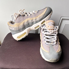 Nike Air Max 95 Mens Low Top Lace-Up Athletic...