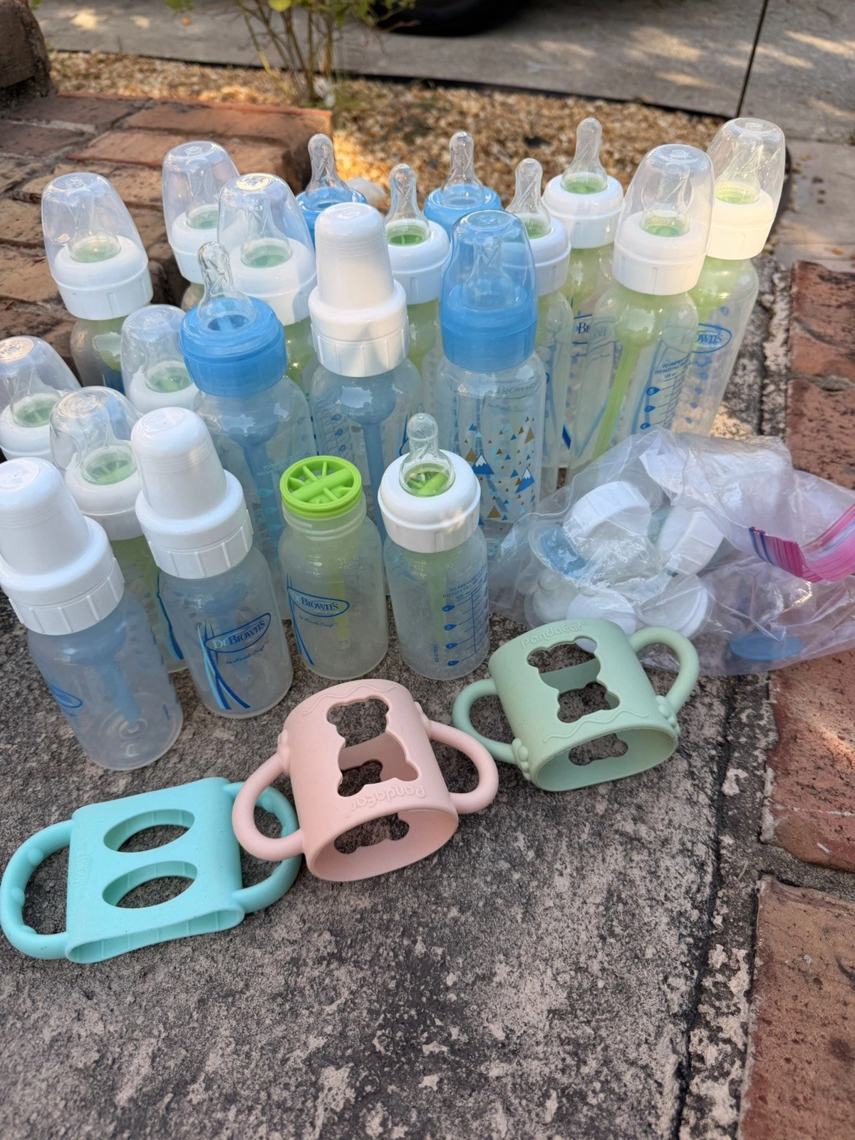 Lot Of 20 Dr Brown Bottles And Accessories
Opens in a new window or tab
