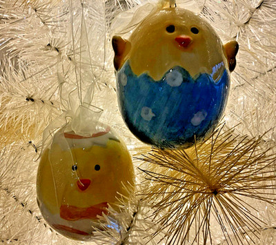Set Of 2 Ceramic Easter Egg Chick 3 Inch Hanging Ornaments