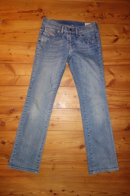Sehr schicke Diesel Ronhoir Bootcut Jeans Hellblau W 26 L 30