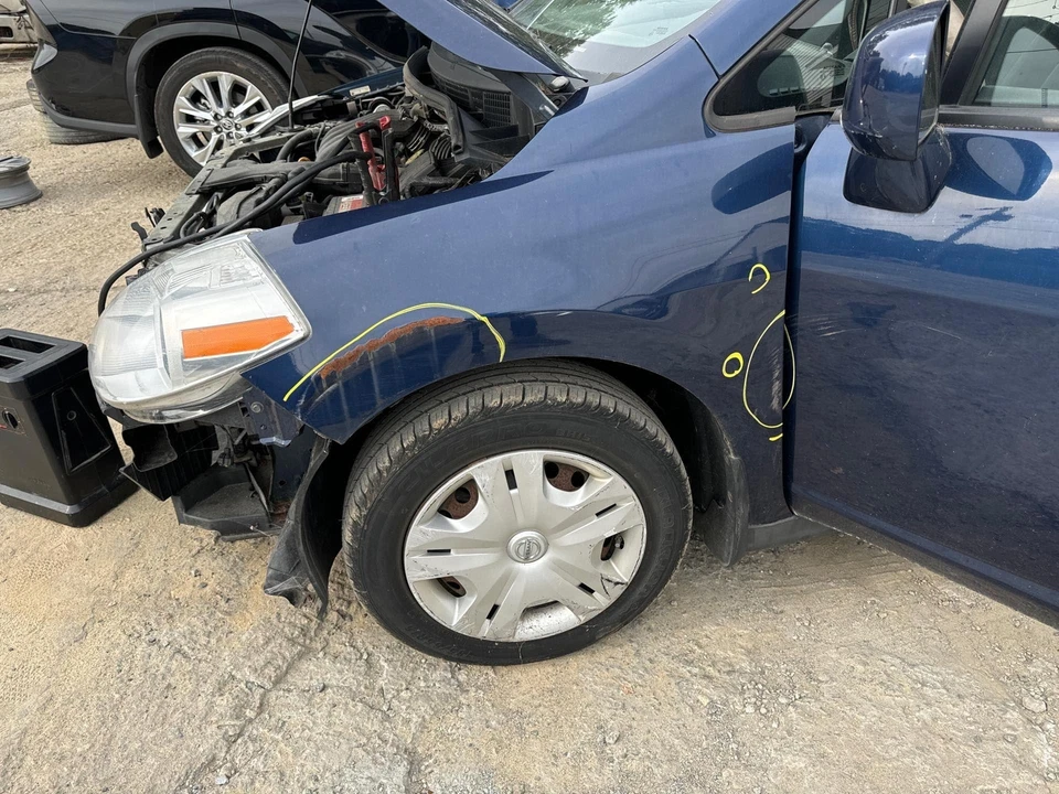 07 08 09 10 11 12 NISSAN VERSA Rocker Moulding Left Foto 3 de 4