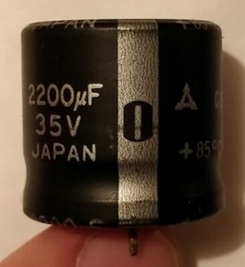 35v 2200uf конденсатор