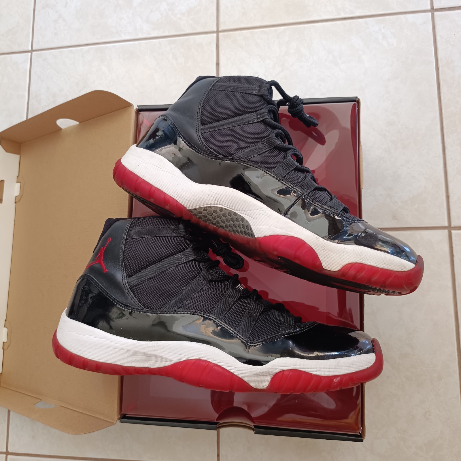 Nike Air Jordan 11 Bred 2012 Us 13.5