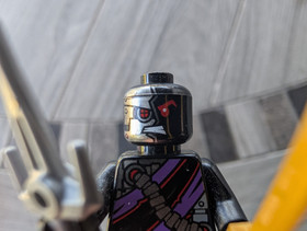 RETIRED LEGO 70724 NINJAGO ORIGINAL NINDROID MINIFIGURE MINIFIG FIGURE & WEAPONS