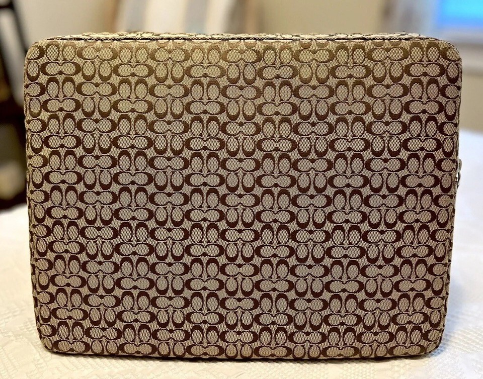 Signature Coach Laptop Case Classic C Jacquard Brown Zip Closure 15