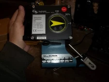 DEZURIK P5 PNEUMATIC VALVE POSITIONER W/ 2090199-001 (822)