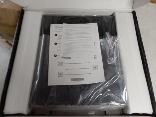 Netgear M4250-26G4XF-PoE+ AV Line Managed Switch - New - Photo 2/4