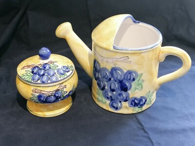 Schöne handbemalte Keramik ''Gießkanne'' Kanne & Deckeltopf - Weinrebe Design