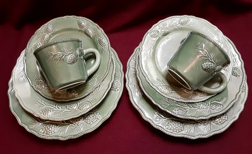 Vajilla Martha Stewart 8 piezas Juego ~ Woodland Holiday Pine Green Stoneware 2006
