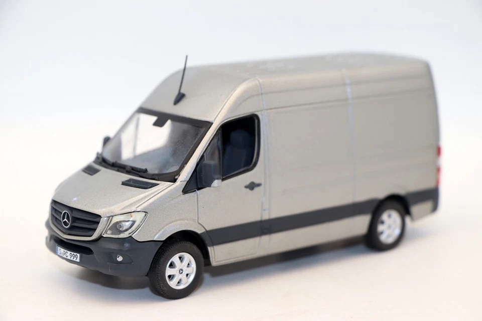 Premium ClassiXXS 1/43 Mercedes Benz Sprinter Kastenwagen Van Model Toys Metal - Image 3 of 4