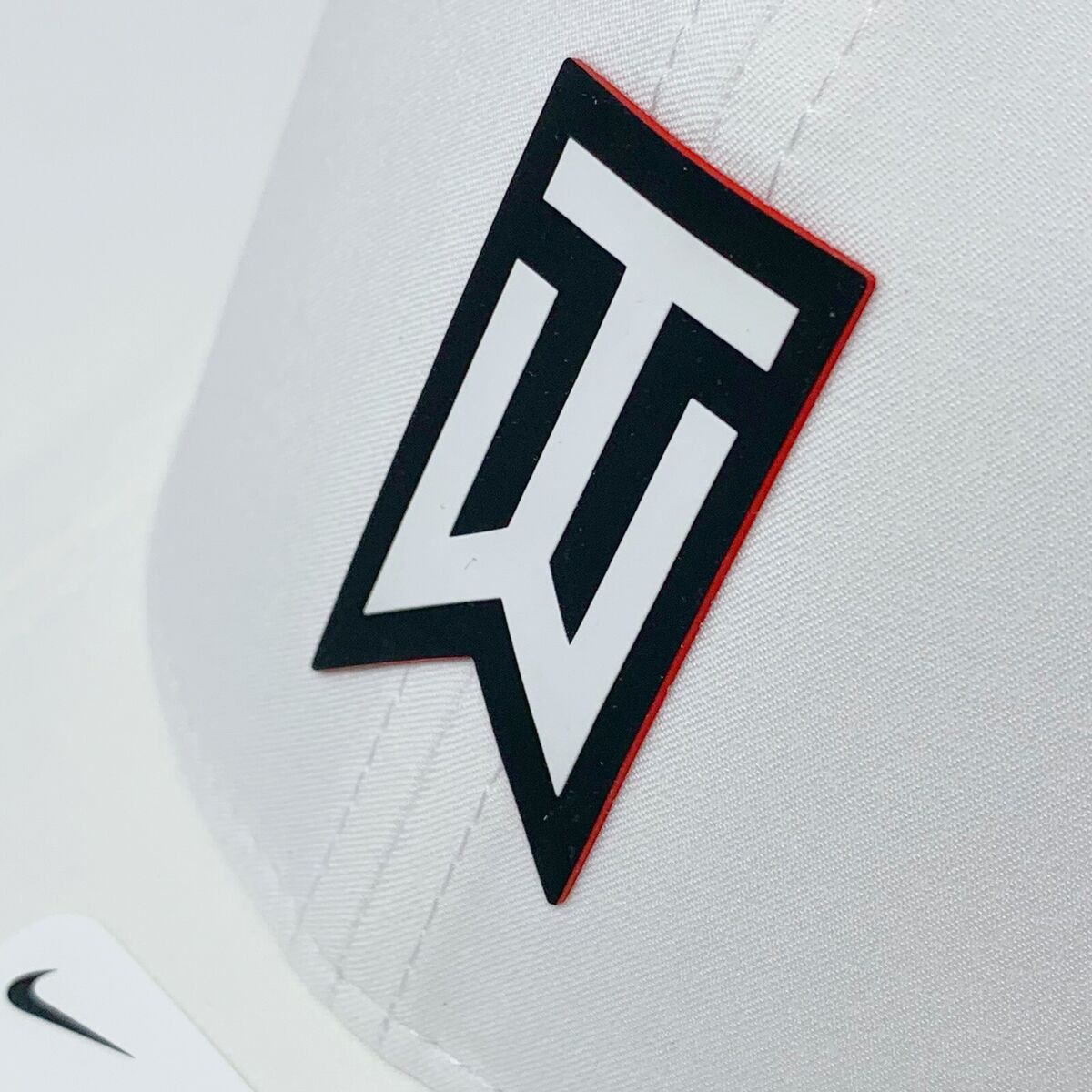 Nike Tiger Woods Fitted Hat S/M FB6454-100 White Dri-FIT ADV Nike Tiger Woods Fitted Hat S/M FB6454-100 White Dri-FIT ADV