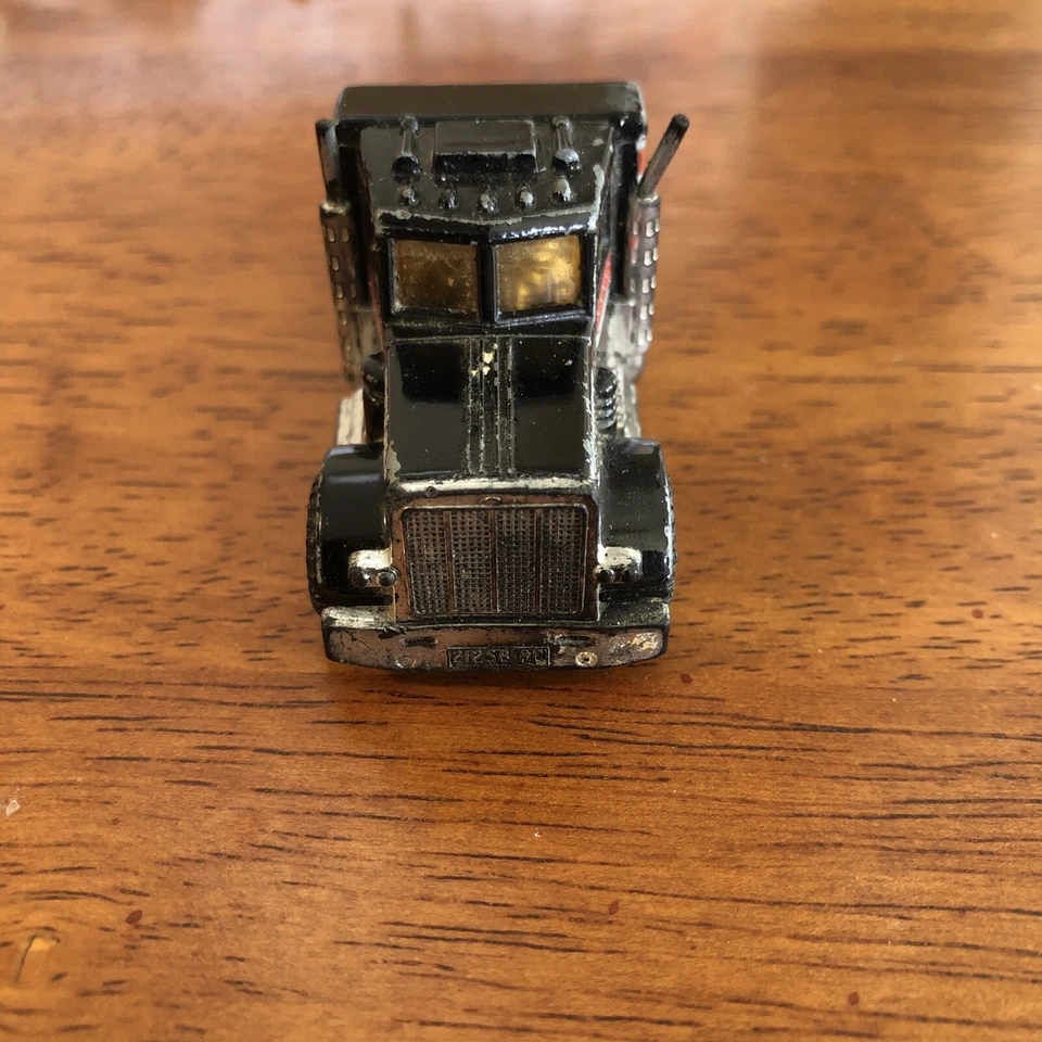 MATCHBOX LESNEY MB43 BLACK PETERBILT CONVENTIONAL SUPER TEMPA NOS 1981 - Image 2 of 4