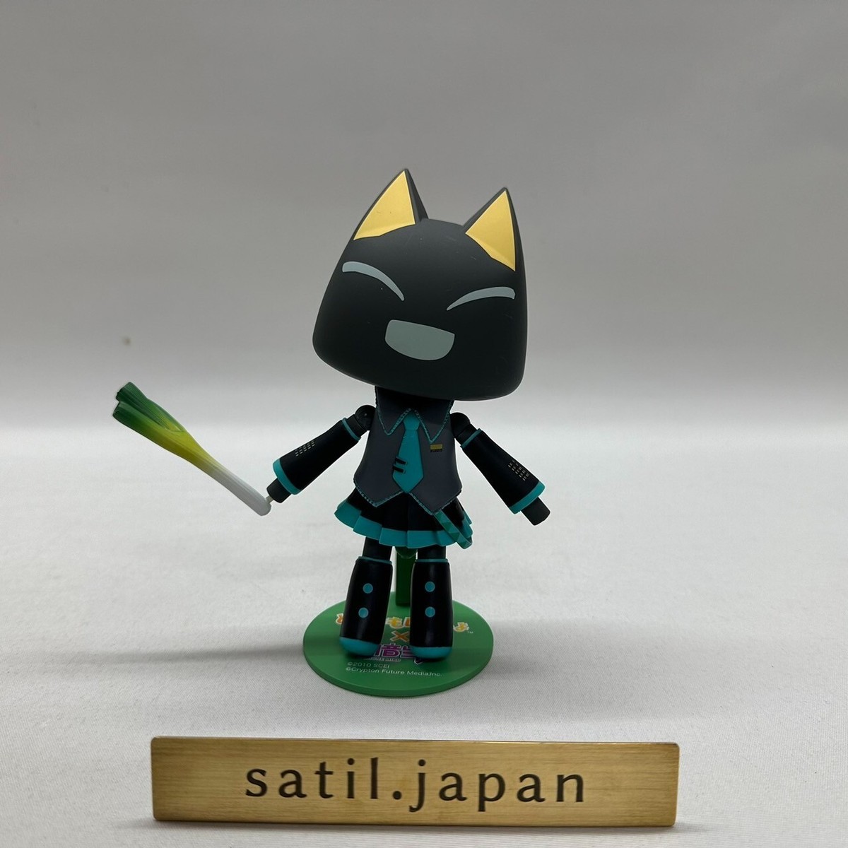 TAITO REVOLTECH ハロウィンVer. TORO/KURO Doko Demo Issyo Toro Kuro Set Hatsune Miku ver Revoltech Costume