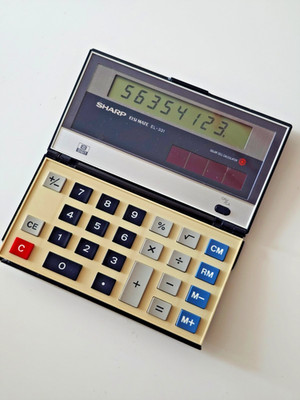 Taschenrechner Sharp ELSI Mate EL-331 Solar, 1982 Klappbar, Vintage Japan