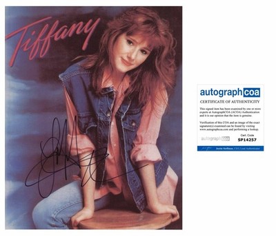 Tiffany - I Think We re Alone Now AUTOGRAPH Singer Music Signed 10x8 Photo ACOA
