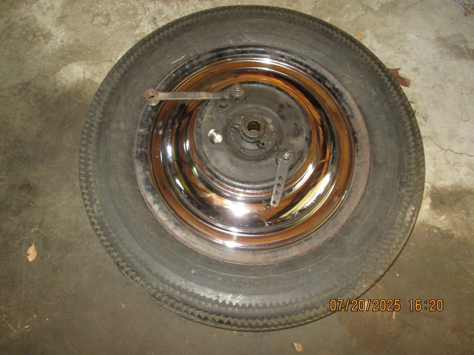 Cubiertas de rueda delantera cromadas Harley Knucklehead Panhead Flathead EL ULH Foto 3 de 4