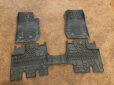 USED JEEP WRANGLER JK 4 DOOR RUBBER FLOOR MATS 2014-2018