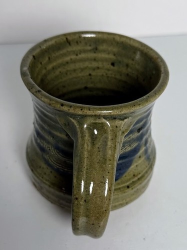 Hand Thrown Wide Bottom Coffee Mug Tea Cup Studio Pottery Tan/Blue Signed - Picture 3 of 7