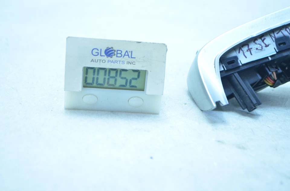 Interruptor de control de crucero radio audio volante nissan sentra 13-17 OEM Foto 2 de 4