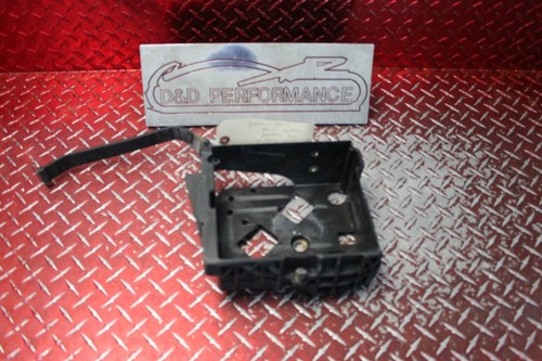 2014 HARLEY DAVIDSON DYNA STREET BOB OEM BATTERY BOX W STRAP & BOLTS DSB9