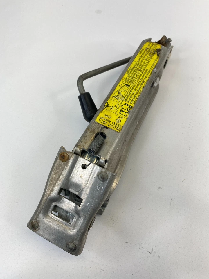 Audi A6 98-05 1998-2004 VW Jetta neumático de repuesto de emergencia gato de piso 8L0-011-031-A Foto 3 de 4