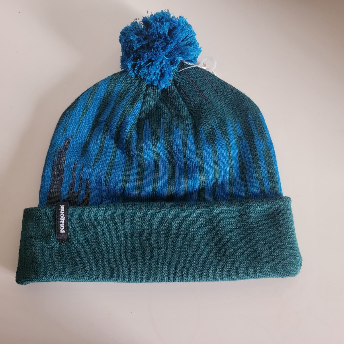 NWT Patagonia Powder Town Beanie in Snowfall Knit: Borealis Green Patagonia Powder Town Beanie - green (snowfall knit/dark  main image 3
