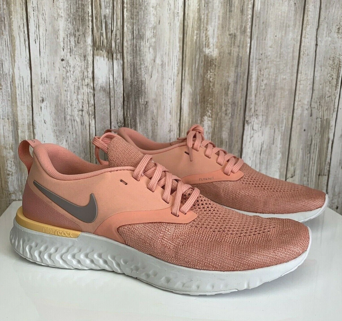 Nike odyssey react flyknit 2 best sale pink