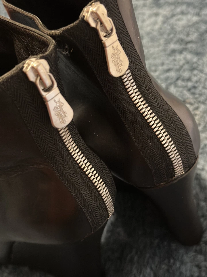 Botines Alejandro Ingelmo Cuero Cuña Alta Negros Talla 40/9,5 M $960.  20 Foto 4 de 4