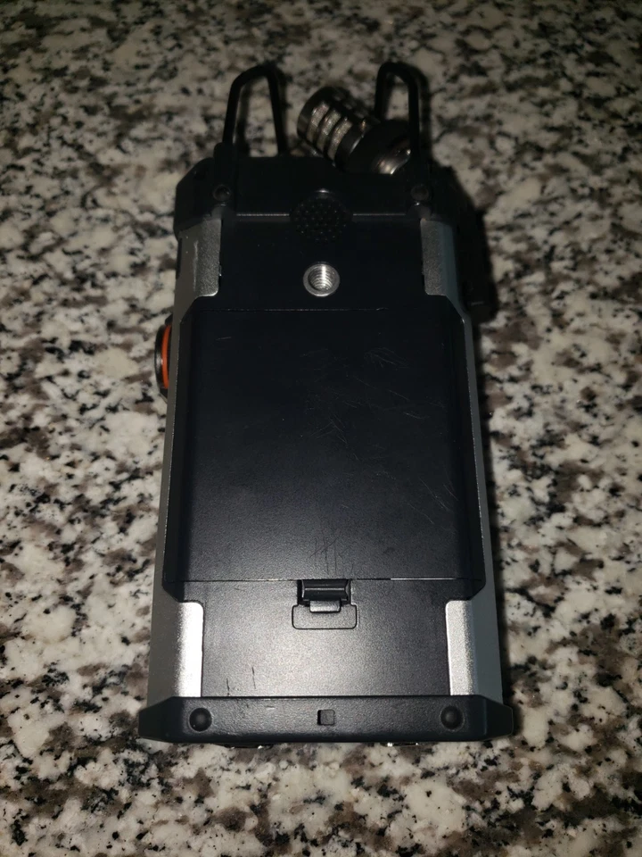 Tascam DR-44WL Linear PCM 4-Track Portable Handheld Digital Recorder READ - Image 2 of 3