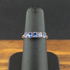 Ring 9 kt Gelbgold 5 Steine Tansanit Größe J 1,8 g