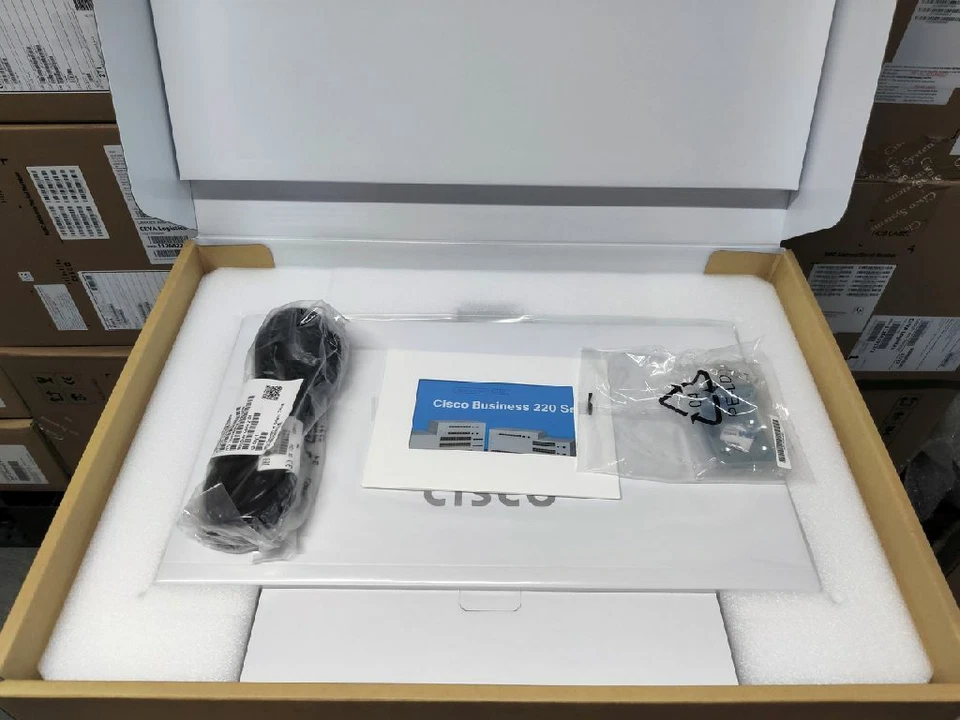 CBS220-48T-4X Cisco Business 220 series 48 port 1GE NIB! CBS220-48T-4X-EU - Image 2 of 3
