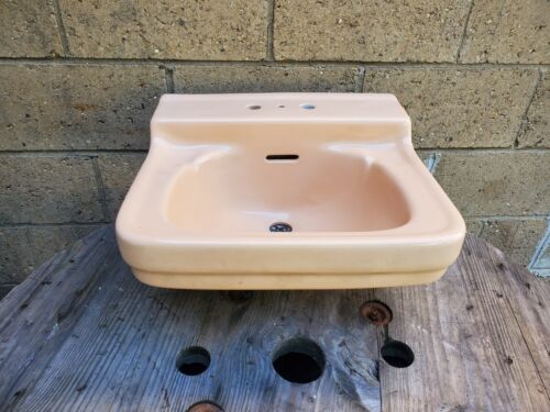 Vintage Mid Century Beige Porcelain Bathroom Sink 19" X 17" - Afbeelding 1 van 10
