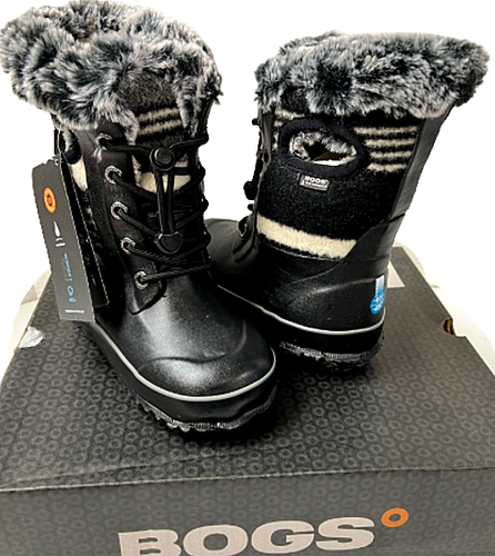 bogs arcata snow boots