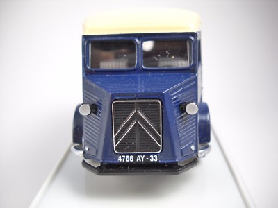 MATCHBOX Models of Yesteryear 1947 Citroen Type H Van 