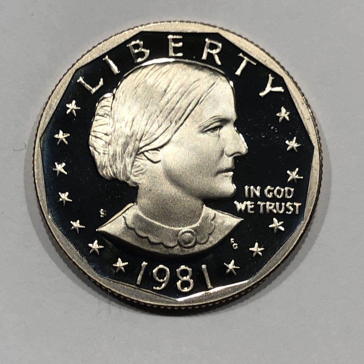 1981-S Susan B Anthony PROOF Dollar DIRECT FROM SET * GEM