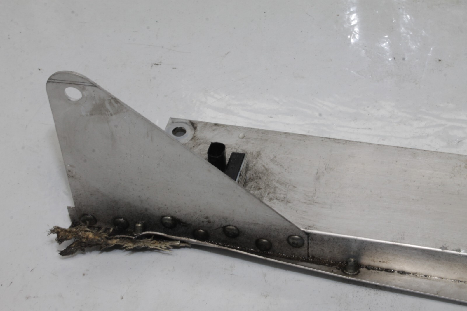 12-14 MCLAREN MP4-12C 12C 570 OEM REAR TRANSMISSION SUBFRAME BRACKET 11H4416CP