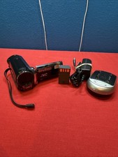 JVC Everio GZ-MS130BU Camcorder 16GB HDD 40X Zoom TESTED Battery  Charger