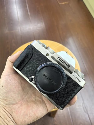 Fujifilm X-T100 24.2MP Mirrorless Digital Camera Body (Dark Silver)