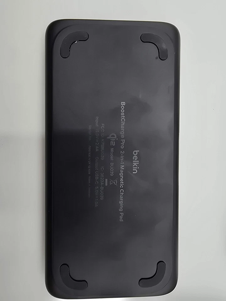 Belkin BoostCharge Pro 2-in-1 Travel Pad 15W Qi2 MagSafe - Image 3 of 3