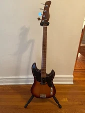 Sire Marcus Miller D5 - Tobacco Sunburst - w/ Lindy Fralin '51 P-Bass pickup