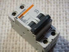 Disjoncteur bipolaire MERLIN C60N C1 24196